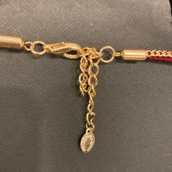 Necklace by Ali Khan New York. Beautiful. Pre Owned. Excellent Condition. - Picture 9 of 17